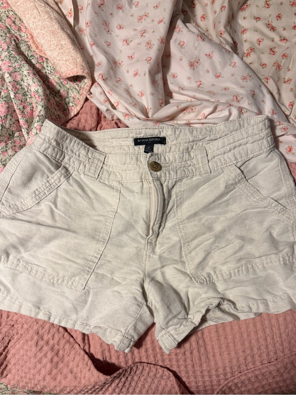 Banana Republic Light Cream Linen-Blend Women's Shorts